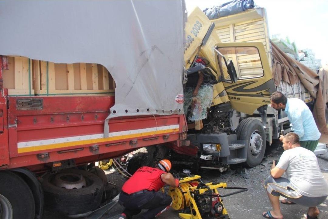 Tem&rsquo;de Feci Kaza: 1 &Ouml;l&uuml; 1 Yaralı