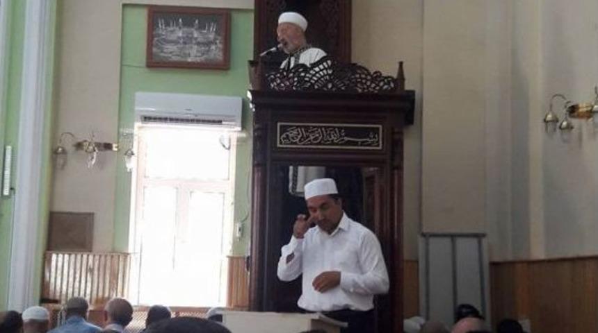 Boz&uuml;y&uuml;k&rsquo;te İşaret Diliyle Cuma Hutbesine Başlandı