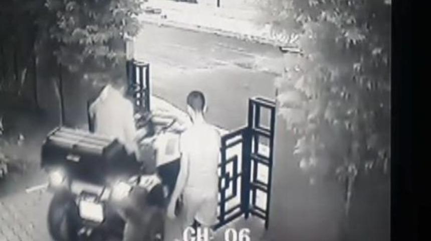 Bursa'da Atv &Ccedil;alan Hırsızlar B&ouml;yle G&ouml;r&uuml;nt&uuml;lendi