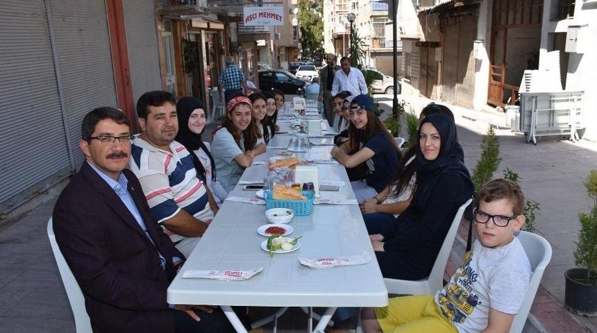 Başkan &Ccedil;elik, Şampiyonlarla Buluştu