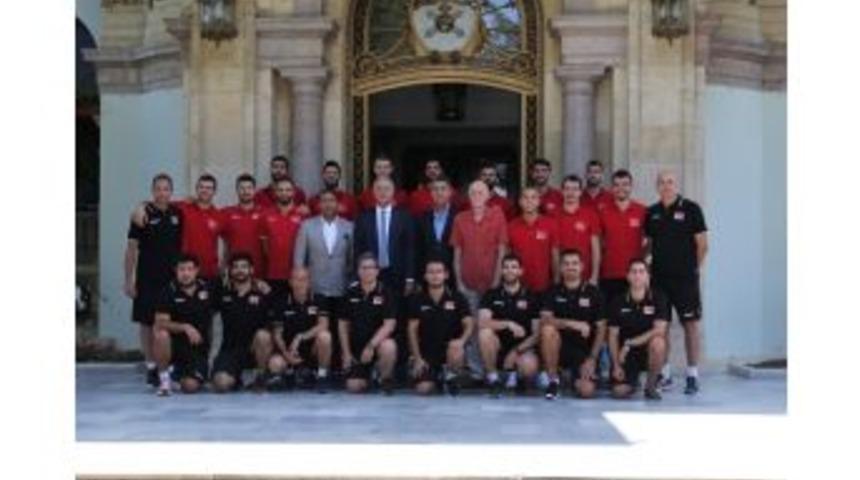 A Erkek Voleybol Milli Takımı, Medya İle Buluştu