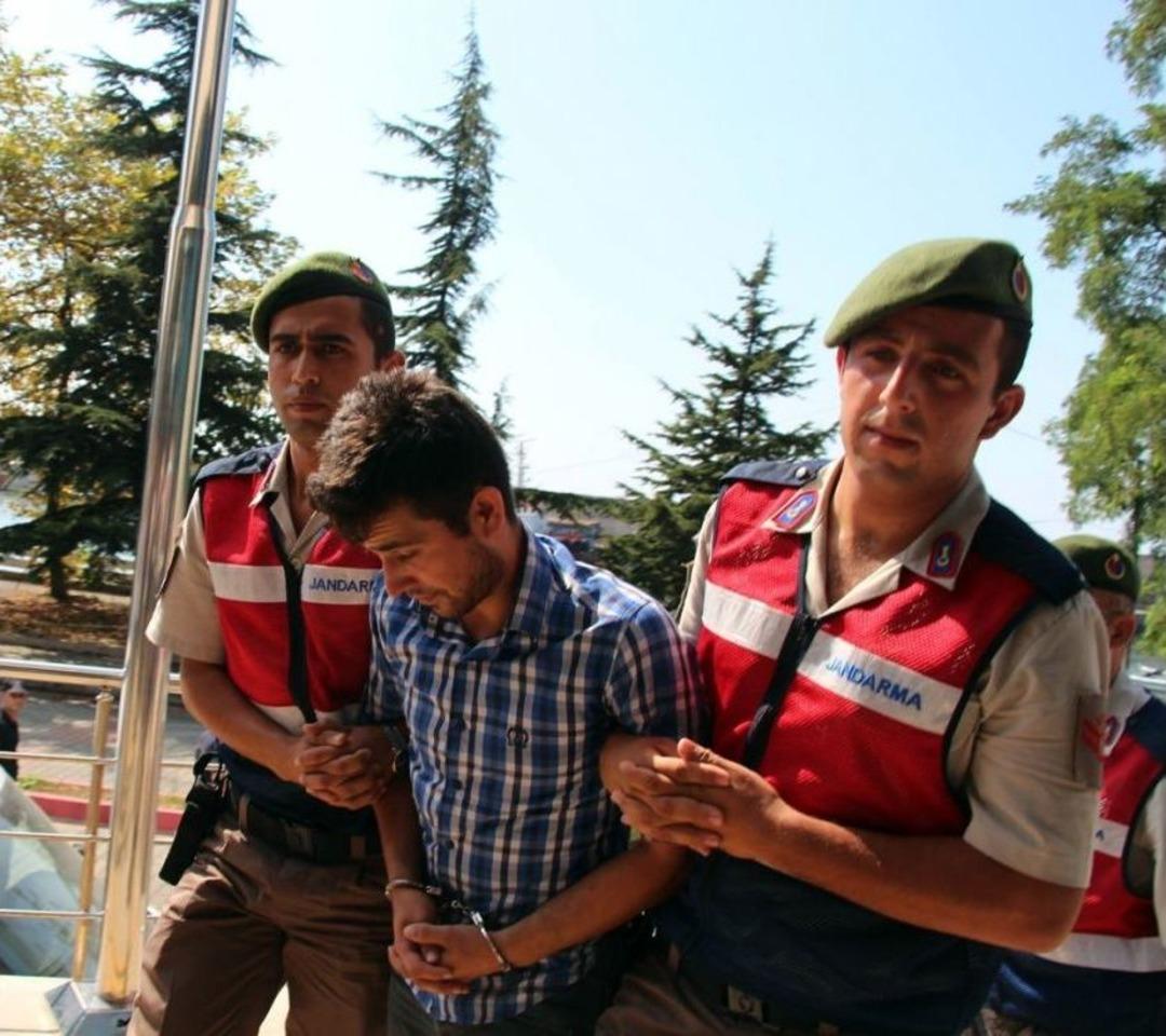 3 Kişinin &Ouml;ld&uuml;ğ&uuml; Kanlı Olayın Faili Adliyede