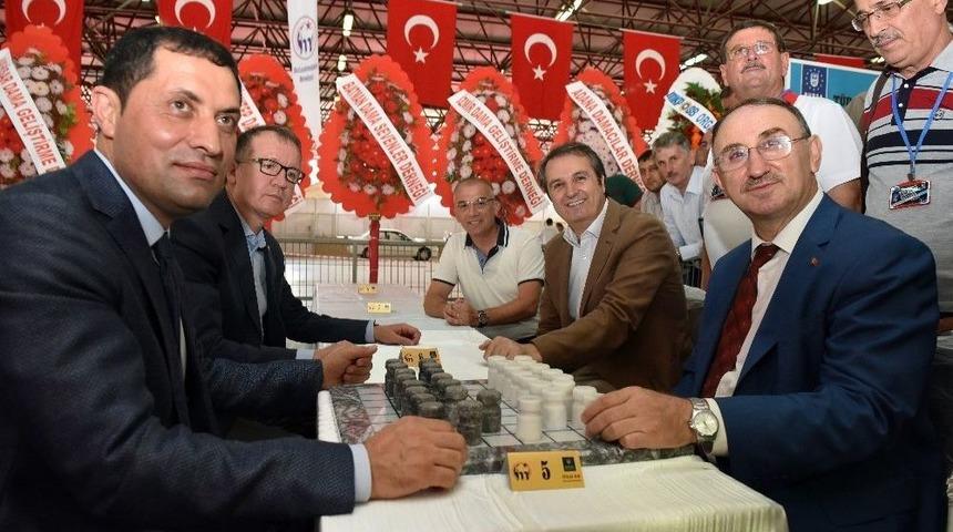 Mustafakemalpaşa&rsquo;da Dama Heyecanı