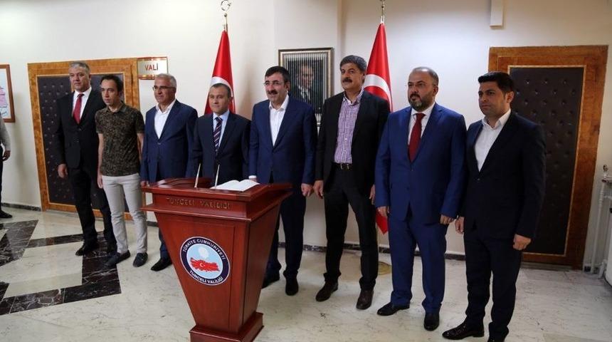 Ak Partili Yılmaz Tunceli&rsquo;de