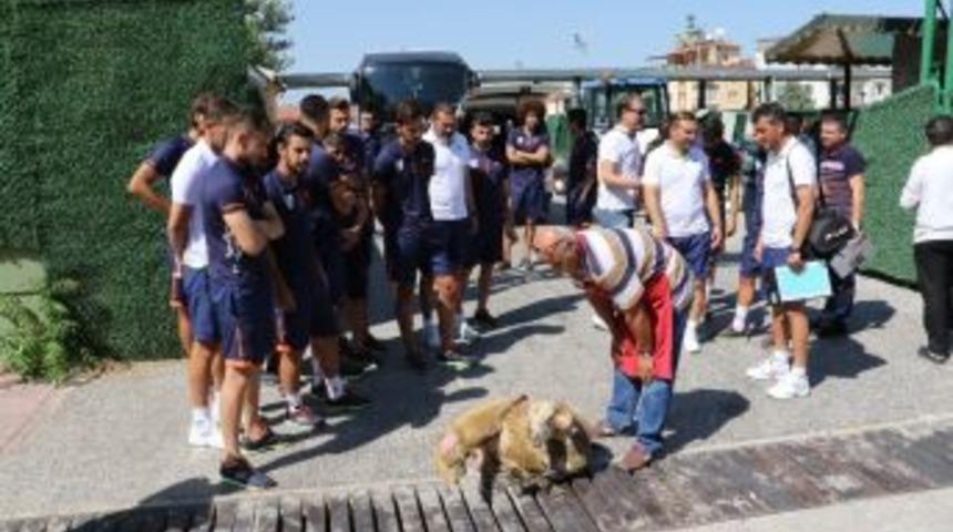Manisa Bbsk Yeni Sezonu Kurban Keserek Karşıladı