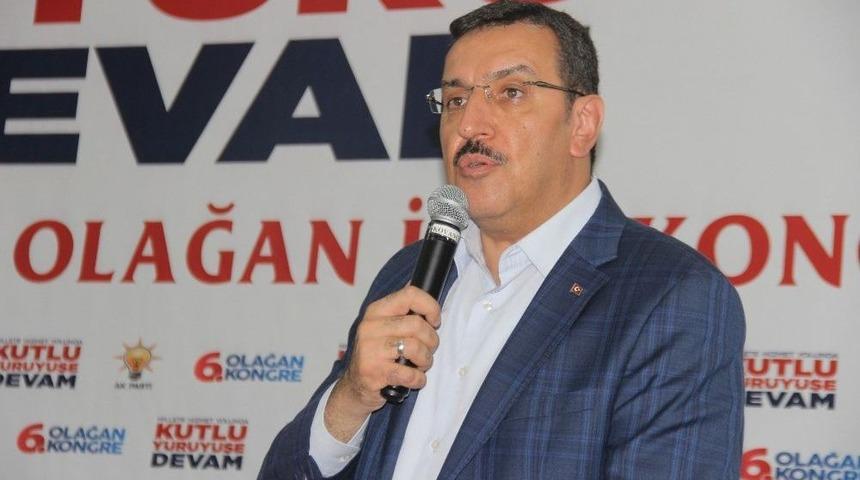 G&uuml;mr&uuml;k Ve Ticaret Bakanı B&uuml;lent T&uuml;fenkci: