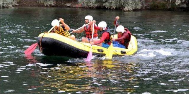 Patlıcan Festivali'nde Rafting Ve Jet Ski Gösterisi