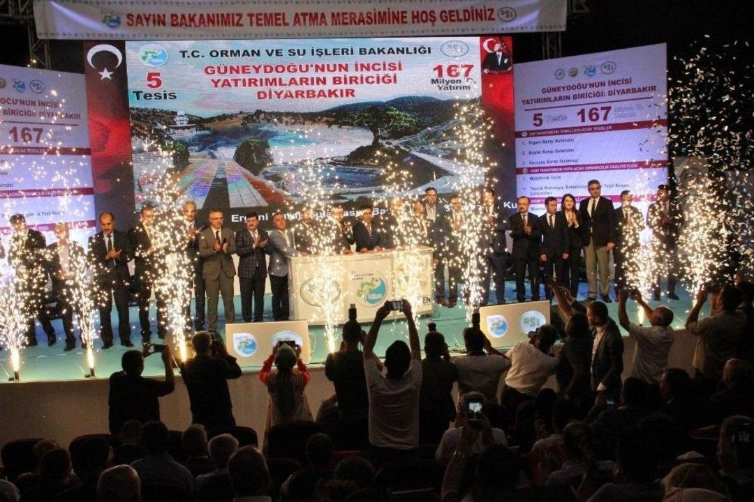 Bakan Eroğlu, Diyarbakır&rsquo;da 5 Tesisin Temel Atma T&ouml;renine Katıldı