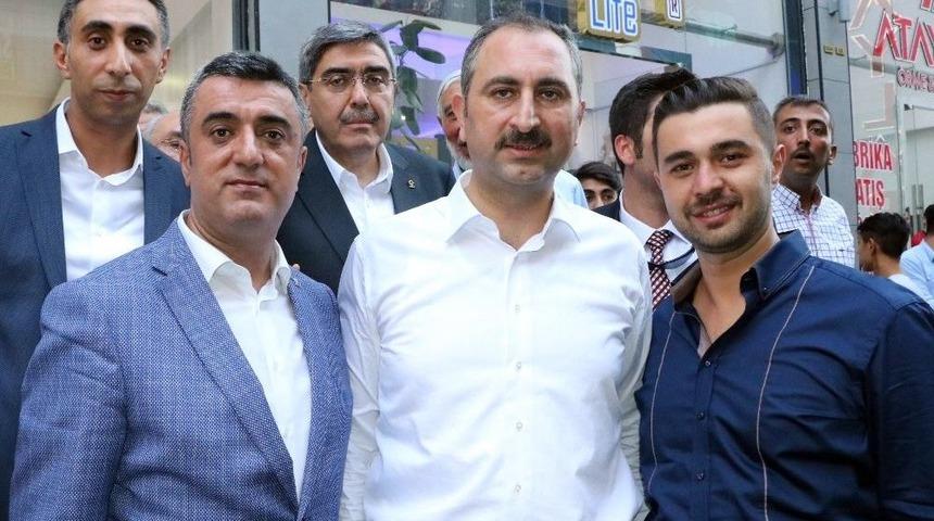 Adalet Bakanı G&uuml;l&rsquo;den Şahinbey İl&ccedil;esinde Ziyaret
