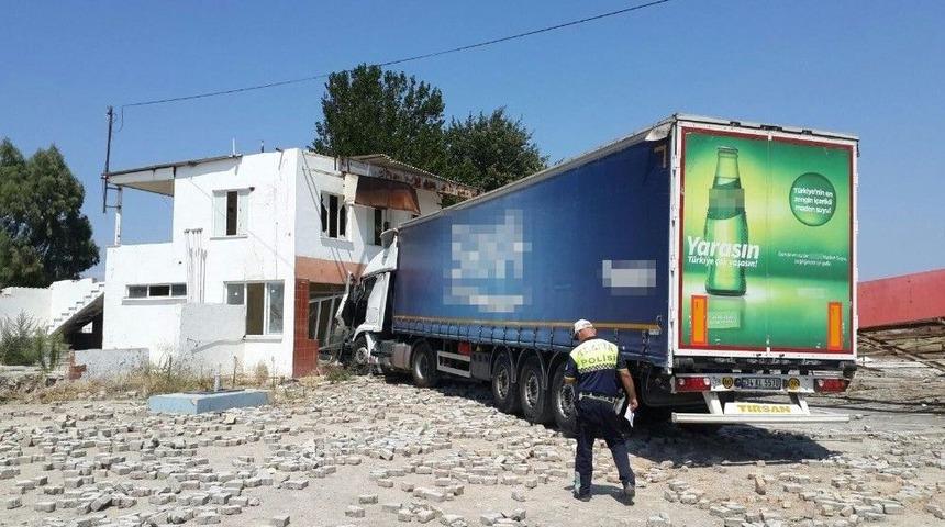 Direksiyon Başında Kalp Krizi Ge&ccedil;irdi