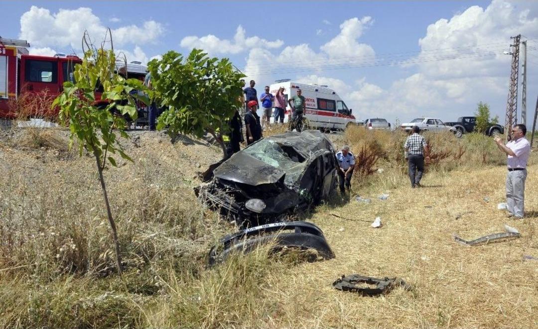 Tatil D&ouml;n&uuml;ş&uuml; Kaza: 2 Yaralı