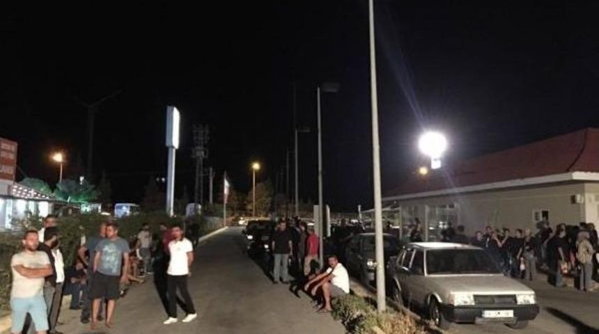 &Ccedil;alıştığı Fabrikada Intihar Etti