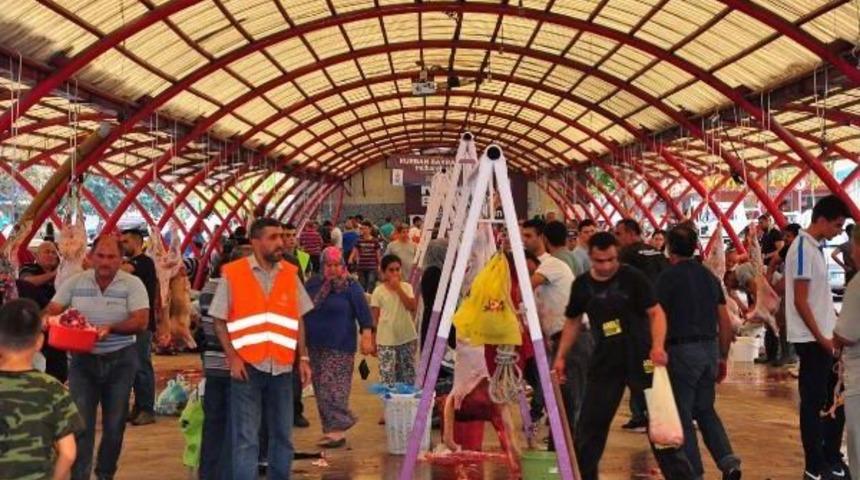 Psikiyatrist Duran: Kurbanı &Ccedil;ocukların &Ouml;n&uuml;nde Kesmeyin