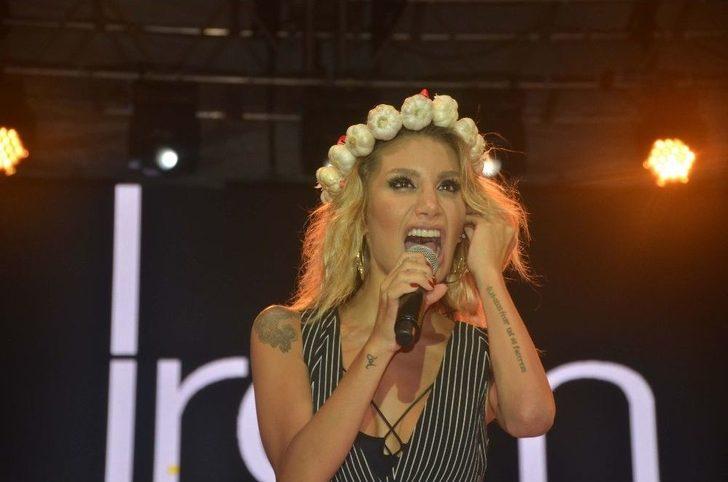 Ünlü Sanatçı İrem Derici, "en Sevdiğim Yemek Kuru Fasulye" G5