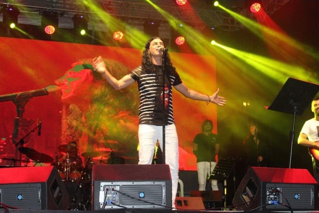 Kekilli &Uuml;nye&rsquo;yi Salladı