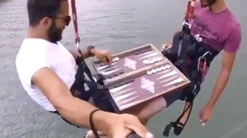 Artvinli Gen&ccedil;lerin Zipline&rsquo;de Tavla &Ccedil;ılgınlığı