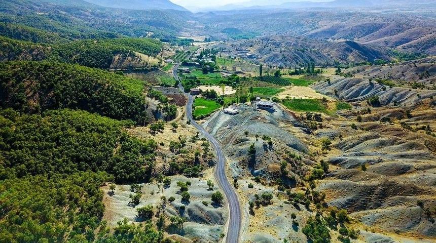 Büyükşehir Belediyesi Asfaltlama Çalışmalarına Devam Ediyor