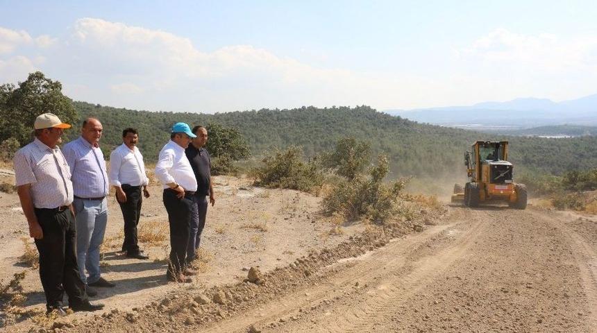 Yunusemre’de Ova Yolları Düzenleniyor