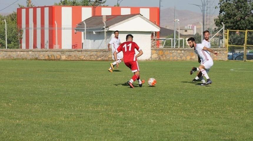 Yeni Malatyaspor, U21 Ligi&rsquo;nde Sivasspor&rsquo;u 4-1&rsquo;le Ge&ccedil;ti