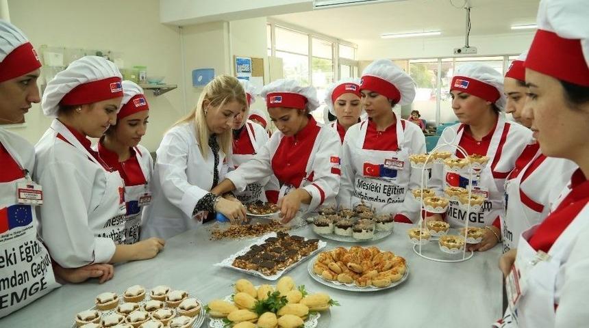 Memge, Yeni D&ouml;nem Kursu A&ccedil;ılıyor