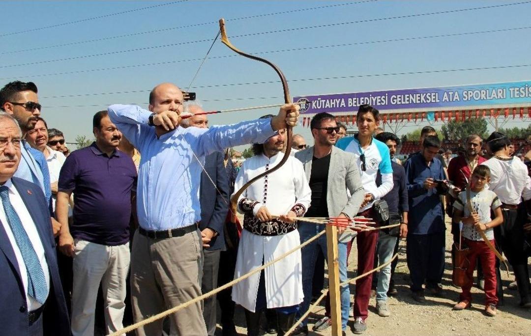 Bilal Erdoğan: "cumhurbaşkanımızın Liderliğinde K&uuml;lt&uuml;r Sahasında Da Kendi Sporlarımız, Kendi Filmlerimiz, Kendi M&uuml;ziklerimiz Ve Kendi Estetik Anlayışımız Yeniden Canlanmaya Başladı"