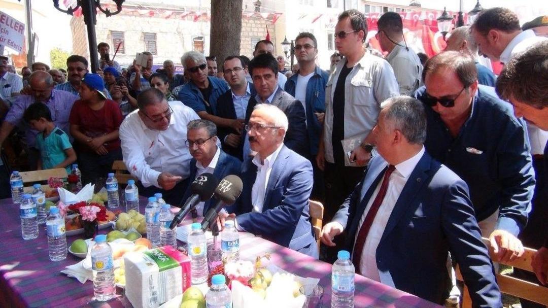 Bakan Elvan Bin 400 Rakımda Y&ouml;r&uuml;klerle Birlikte Ter&ouml;re Meydan Okudu