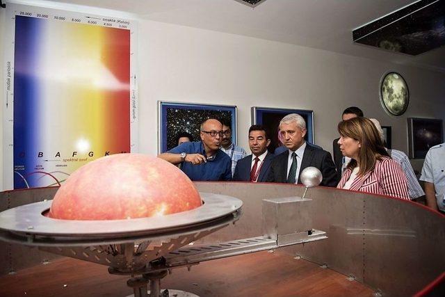 Milletvekili G&uuml;nay, Anadolu &Uuml;niversitesini Ziyaret Etti 1