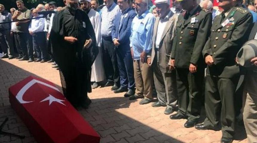 Yaşamını Yitiren Erin Cenaze Namazını Imam Babası Kıldırdı