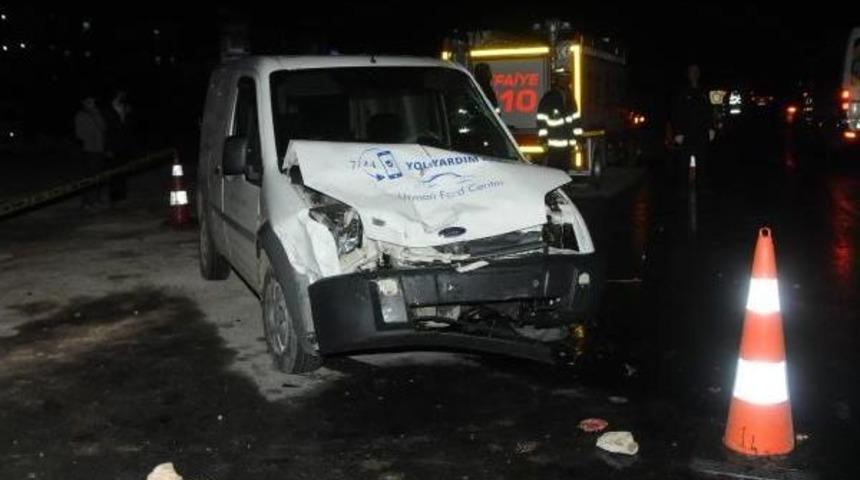 Yol Yardım Aracı Kaza Yaptı: 1 &Ouml;l&uuml; 3 Yaralı