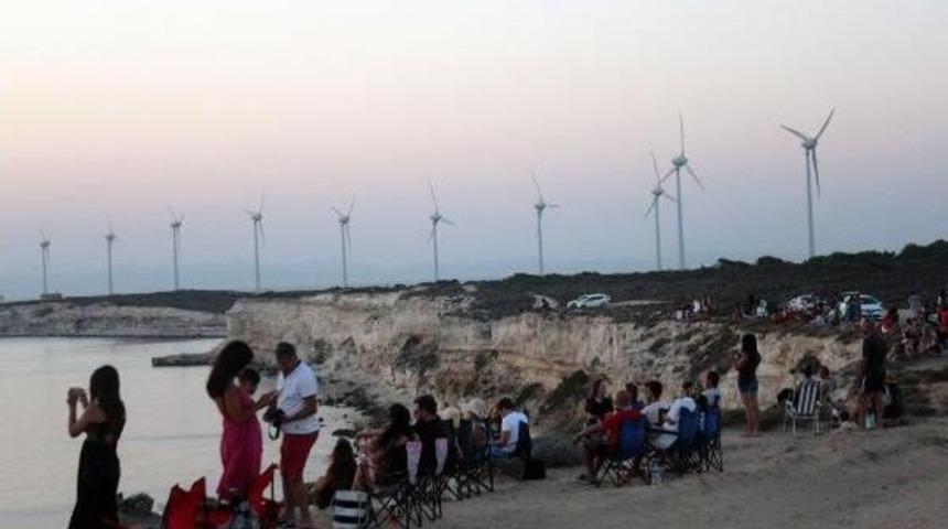 Bayram Tatilinde Bozcaada'ya Gideceklere Rezervasyon Uyarısı