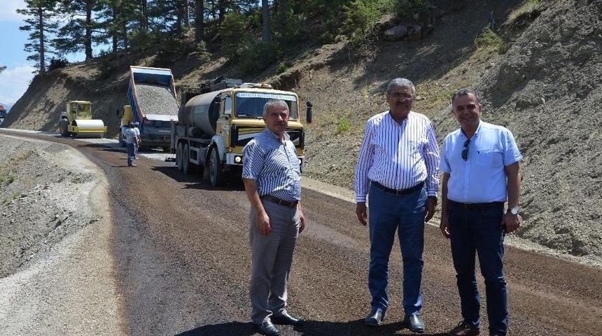 Büyükşehirin Yayla Yoları Asfaltlama Çalışmaları