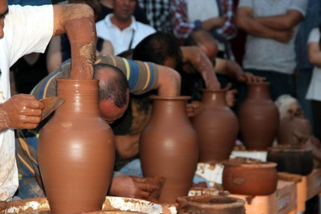 Minikler, &Ccedil;ıraklar Ve Ustalar &Ccedil;anak Yapımı İ&ccedil;in Yarıştı