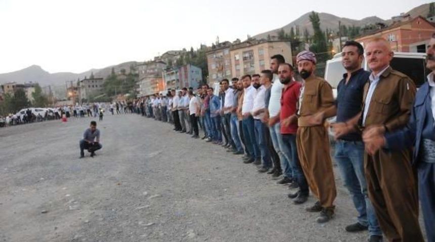 Hakkarili Doktor, İzmirli Sosyologla Evlendi