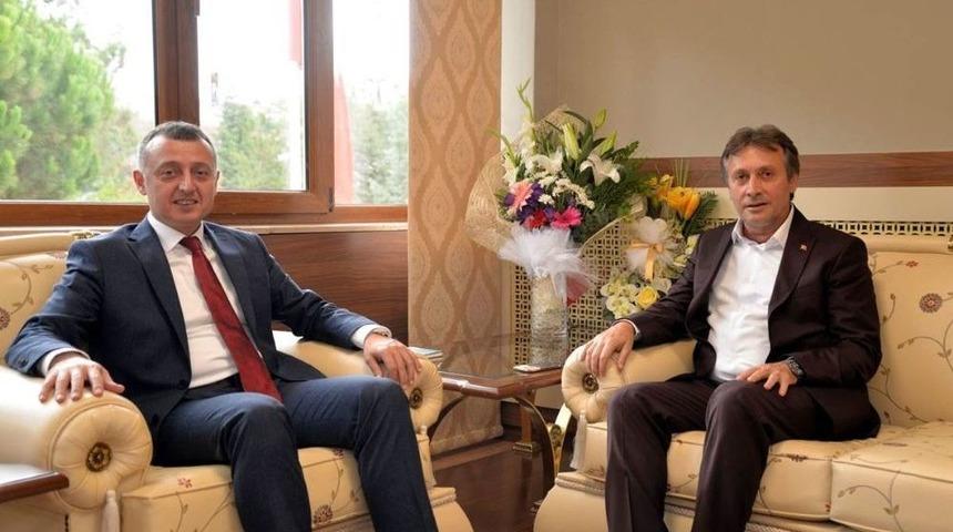 Başkan Demirci Ve Vali B&uuml;y&uuml;kakın Bir Araya Geldi