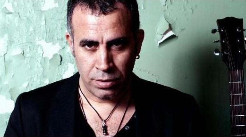 Haluk Levent'ten Ayvalık Için Fidan Dikme Çağrısı