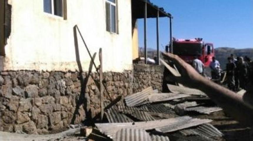 Bing&ouml;l&rsquo;de &Ccedil;atı Yangını