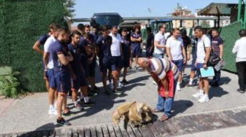 Manisa B&uuml;y&uuml;kşehir Belediyespor Yeni Sezon A&ccedil;ılışını Yaptı