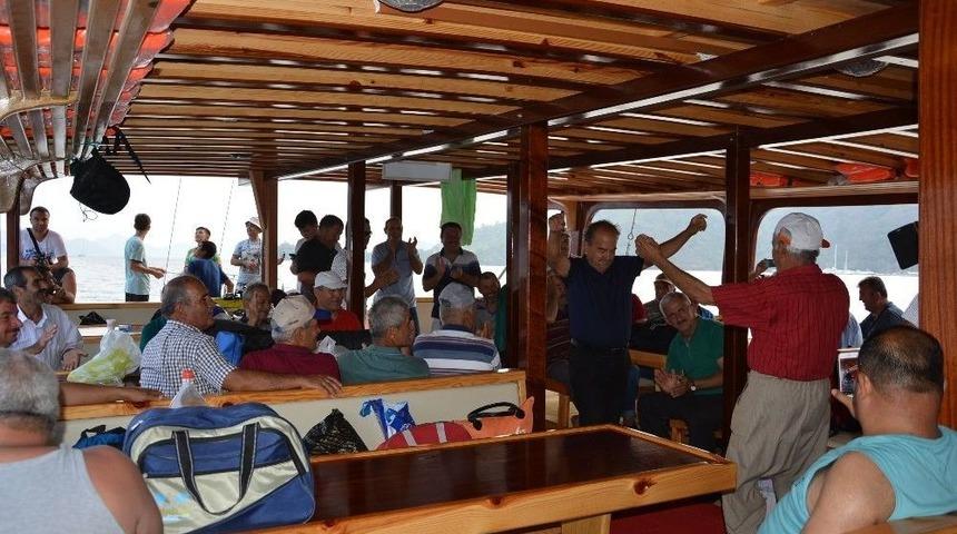 Korkuteli Esnaf Odası, G&ouml;cek&rsquo;e Tekne Turu D&uuml;zenledi