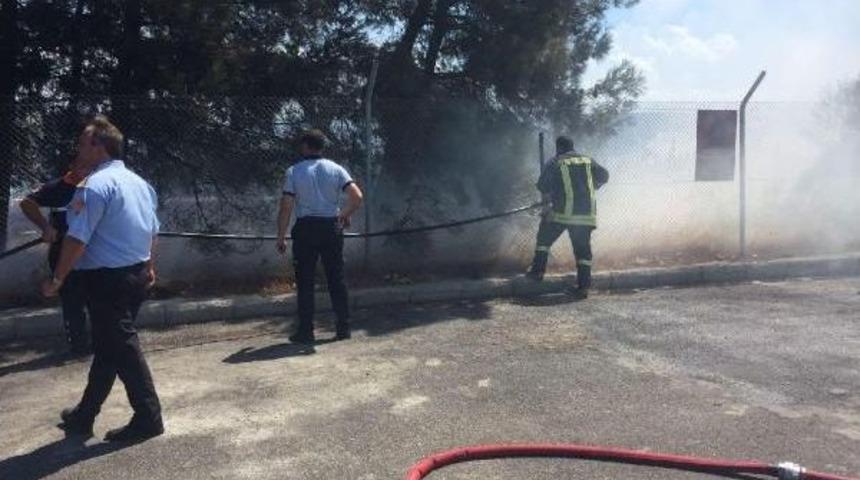 &Ccedil;anakkale'de Jandarma Eğitim Alanında Yangın