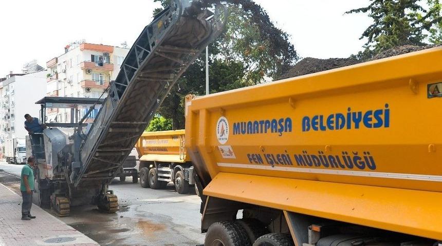 Muratpaşa Değirmen&ouml;n&uuml; Caddesi&rsquo;ni Yeniliyor