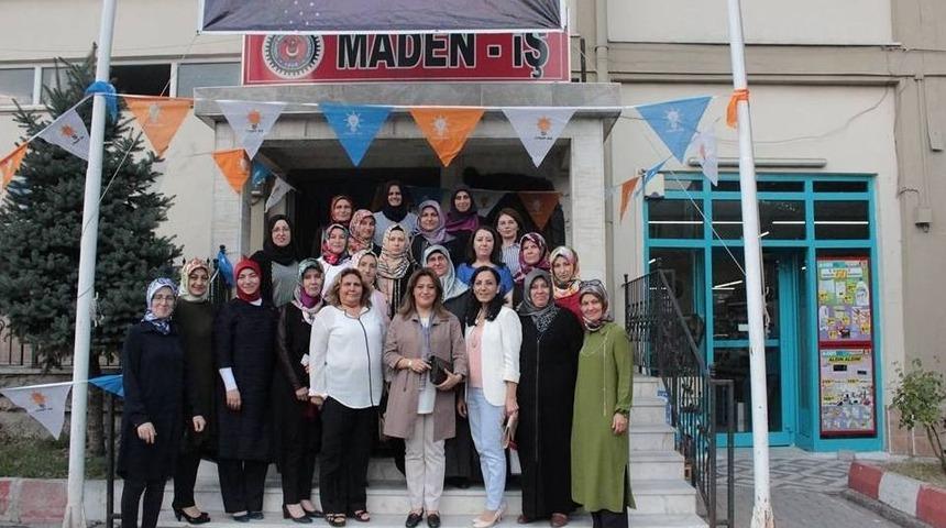 Ceyda &Ccedil;etin Erenler: Kongrelerimizi, 2002 Ruhunu Tekrar Geri Kazanma Gayreti Ve &Ccedil;abası İ&ccedil;erisinde Ger&ccedil;ekleştiriyoruz