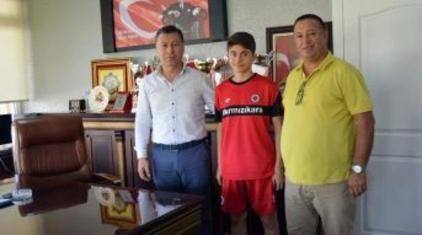 G&ouml;lbaşı Belediyespor&rsquo;dan Gen&ccedil;lerbirliği&rsquo;ne Transfer