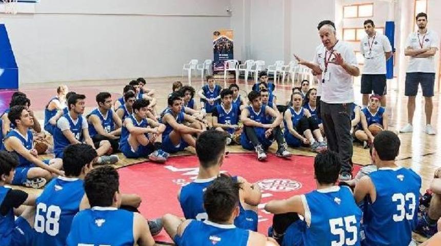 Nba Efsanesinin Yeni G&ouml;zdesi Kubilay Aky&uuml;z