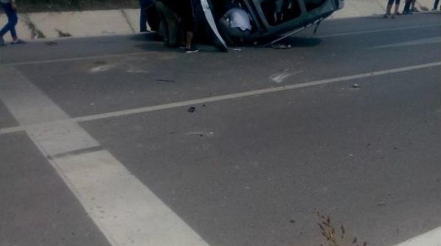 &Ccedil;anakkale&rsquo;de Trafik Kazası: 1 Yaralı