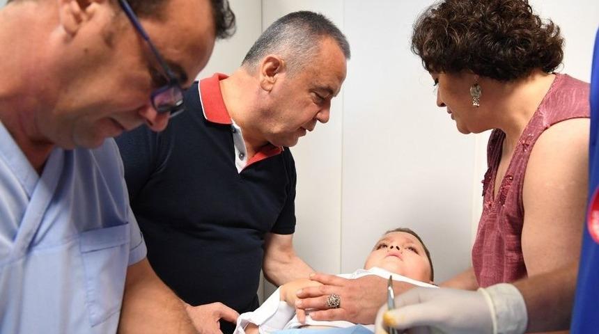 Başkan B&ouml;cek, 110 &Ccedil;ocuğa Kirvelik Edecek