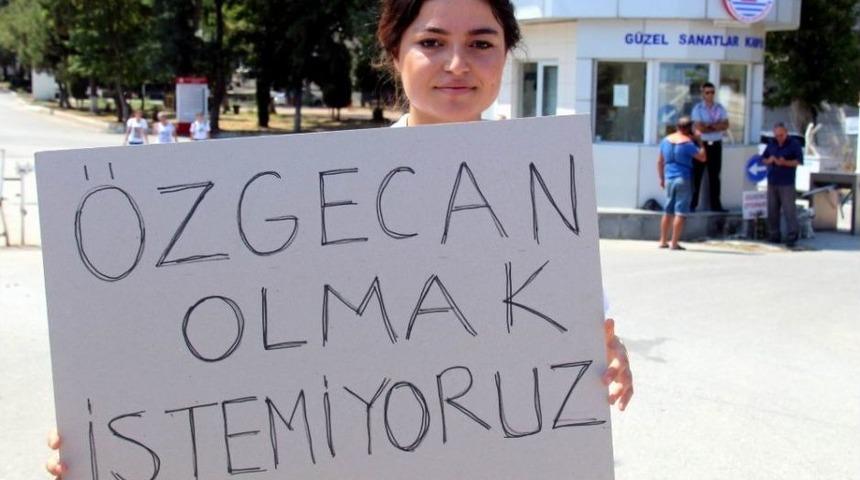 &Ouml;ğrenciler Taşınmak İstemiyor