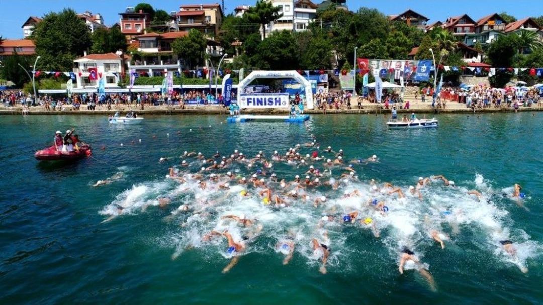 Kocaeli Sahillerinde 416 Sporcu Kula&ccedil; Attı