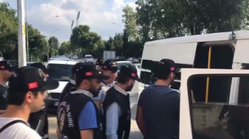 11 Ayrı Su&ccedil;tan Aranan Şahıs Operasyonla Kıskıvrak Yakalandı