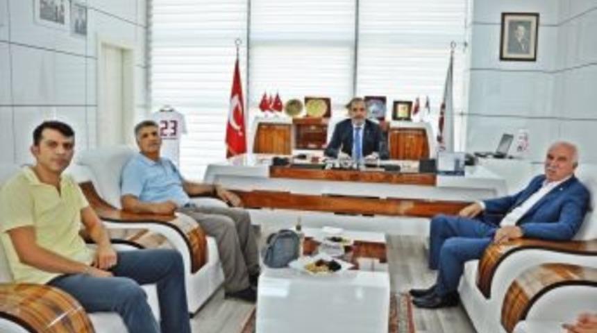 Başkan Alan&rsquo;dan Kursiyerlere Altın Hediye