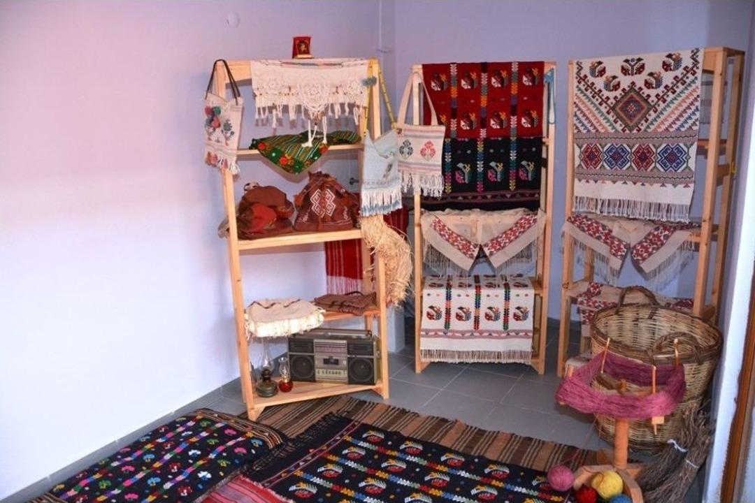 Kadınlar &Uuml;retimlerini Değerlendirmek İ&ccedil;in &lsquo;hayal Adası&rsquo;nı Kurdular